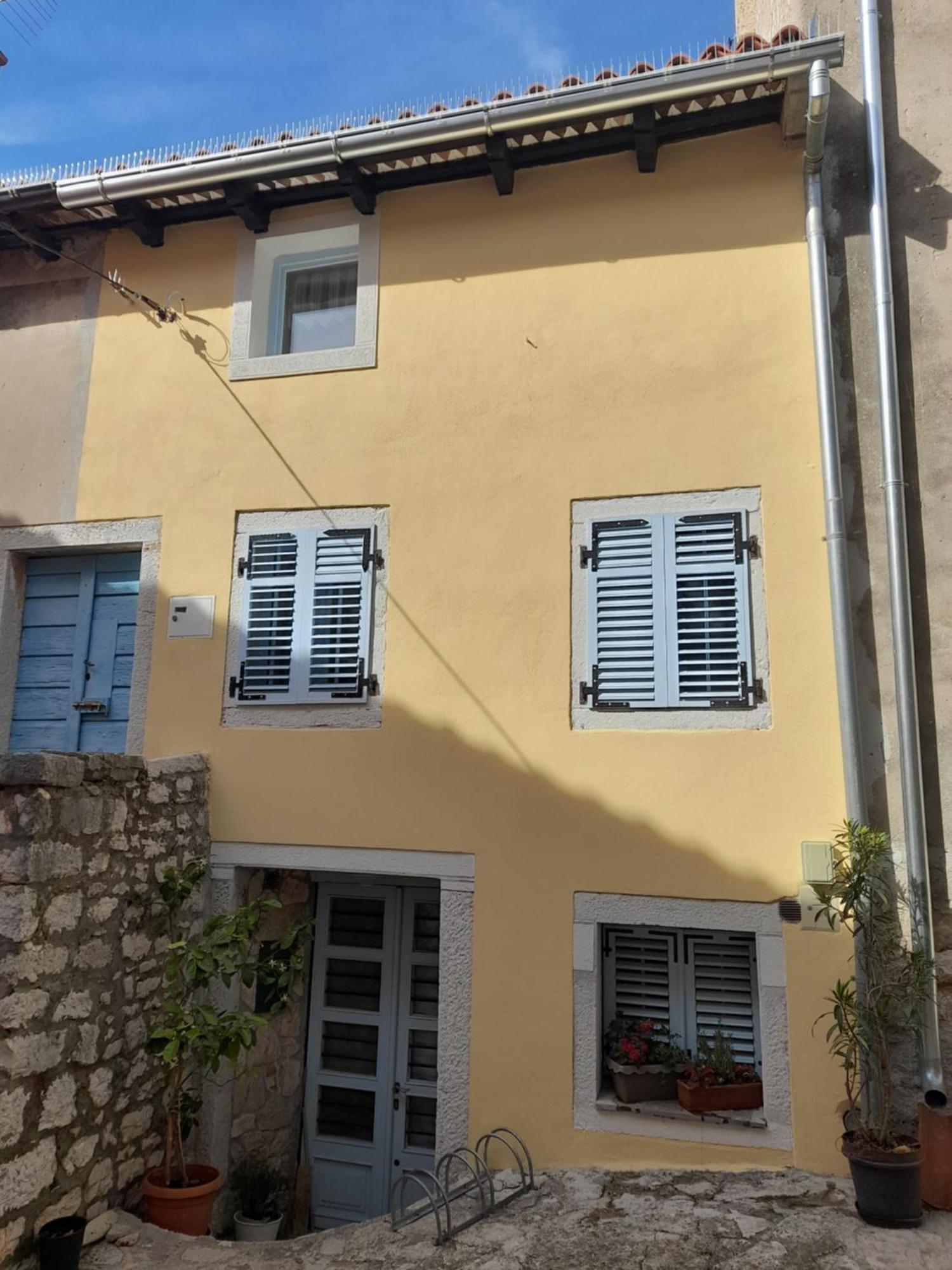 Apartment The Old House Vrsar Exterior foto